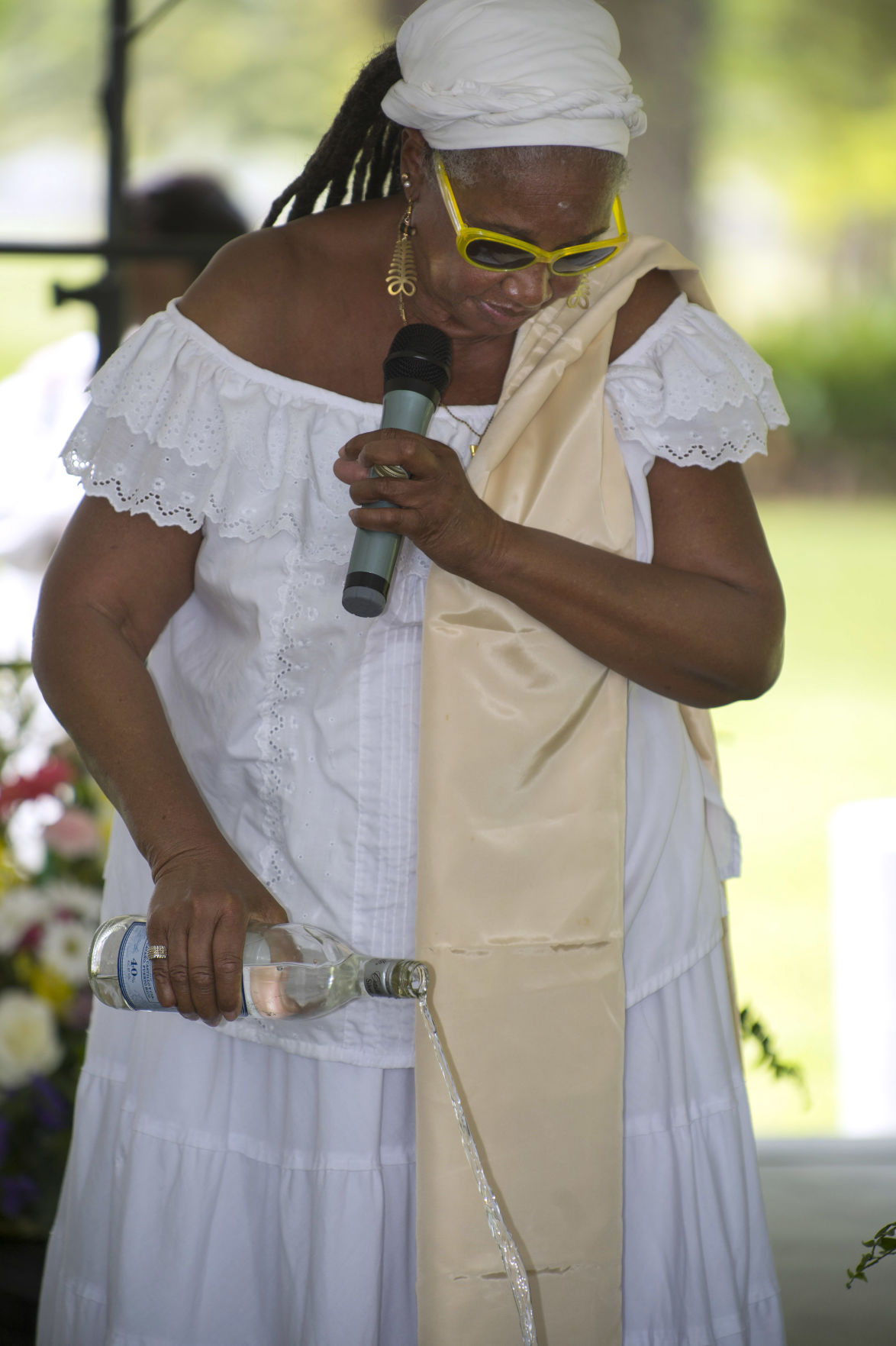 BR.slavecemetery216.032618